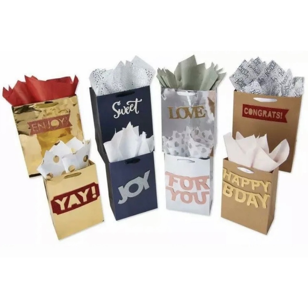 American‎ Greetings "Design Your Own" Gift Bags Kit Over 50 PC Gold/Silver New